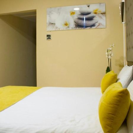 Eden Hotel Beirut Exteriör bild