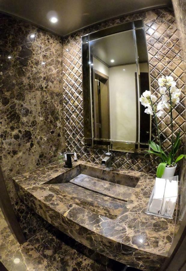 Eden Hotel Beirut Exteriör bild